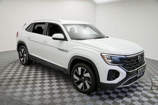 2024 Volkswagen Atlas Cross Sport 2.0T SE w/Technology 4MOTION