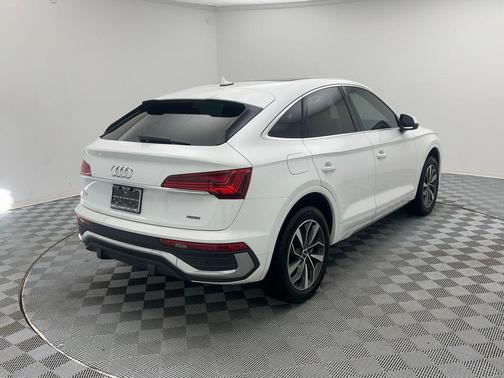 2022 Audi Q5 45 S line Premium