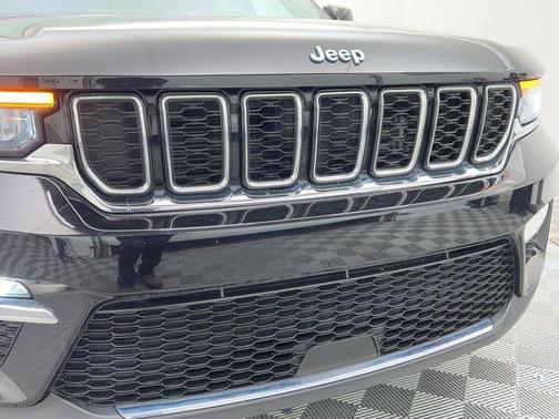 2022 Jeep Grand Cherokee 4xe Base