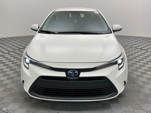 2025 Toyota Corolla Hybrid SE