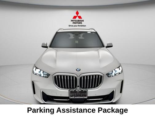 White 2024 BMW X5 xDrive40i