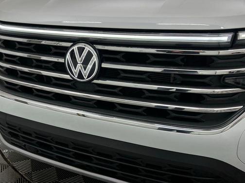 2024 Volkswagen Atlas 2.0T SE w/Technology 4MOTION