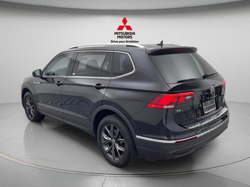 Deep Black 2022 Volkswagen Tiguan 2.0T SE 4MOTION
