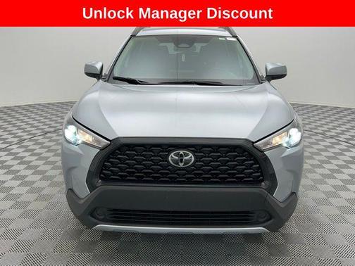 2024 Toyota Corolla Cross LE