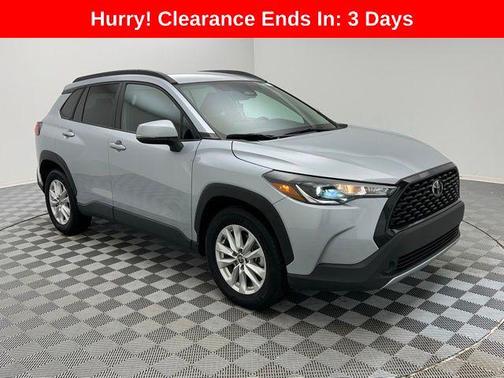 2024 Toyota Corolla Cross LE