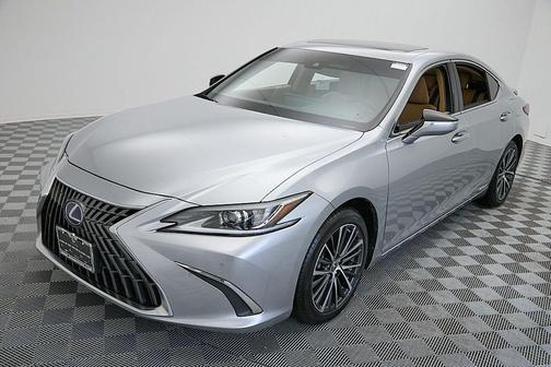 2022 Lexus ES 300h Base