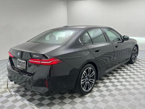 2024 BMW 530 i xDrive