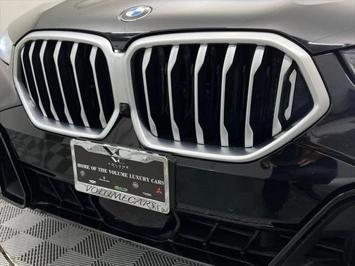 2025 BMW X6 xDrive40i