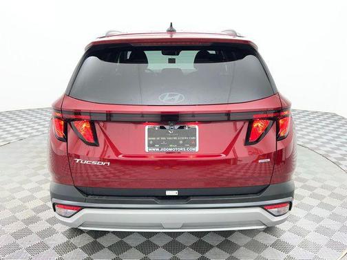 2025 Hyundai TUCSON SEL