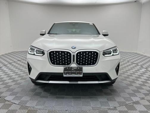 2024 BMW X4 xDrive30i