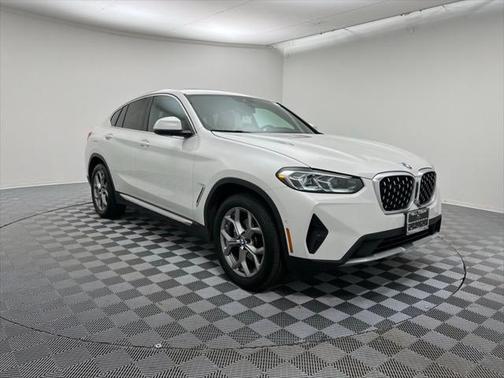 2024 BMW X4 xDrive30i