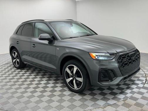2022 Audi Q5 45 S line Premium Plus