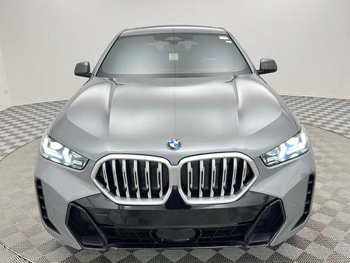 2025 BMW X6 xDrive40i