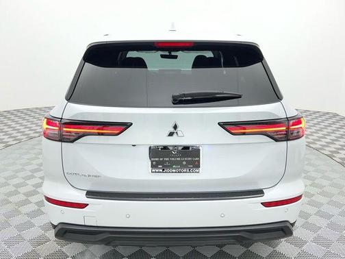 2026 Mitsubishi Outlander ES 1.5T 2WD