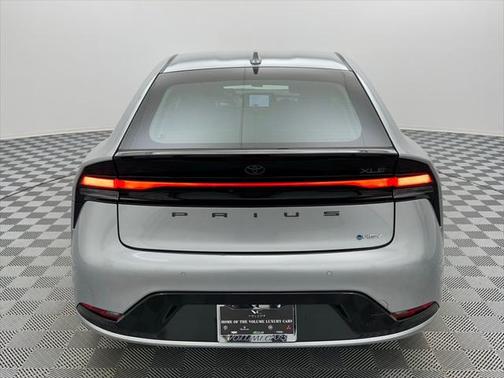 2024 Toyota Prius XLE