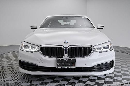 2019 BMW 530 530i