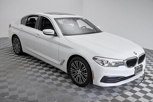 2019 BMW 530 530i