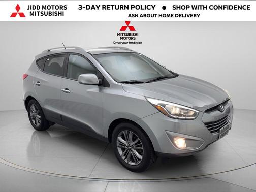 Graphite Gray Metallic 2015 Hyundai TUCSON SE