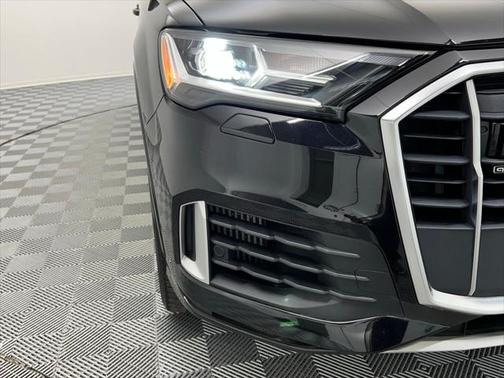 2021 Audi Q7 55 Premium Plus