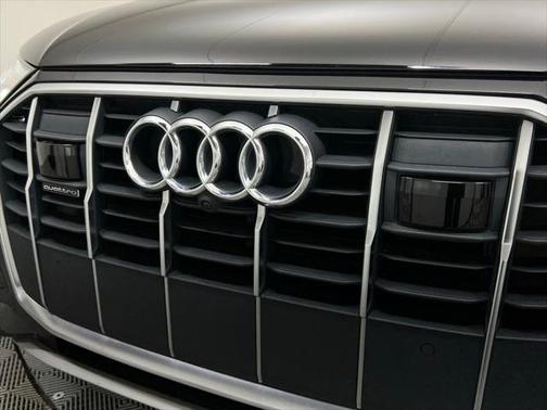 2021 Audi Q7 55 Premium Plus