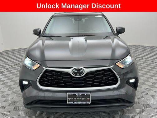 2024 Toyota Highlander LE