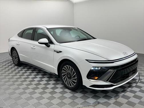 2024 Hyundai SONATA Hybrid SE