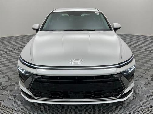 2024 Hyundai SONATA Hybrid SE