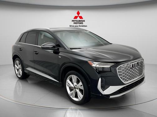 Mythos Black Metallic 2023 Audi Q4 e-tron Prestige 50 quattro