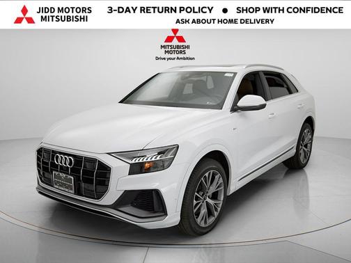 Glacier White Metallic 2023 Audi Q8 55 Premium Plus