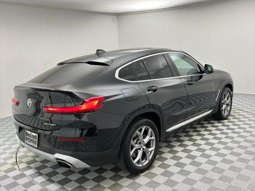 2024 BMW X4 xDrive30i