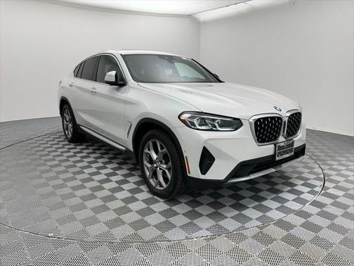 2024 BMW X4 xDrive30i