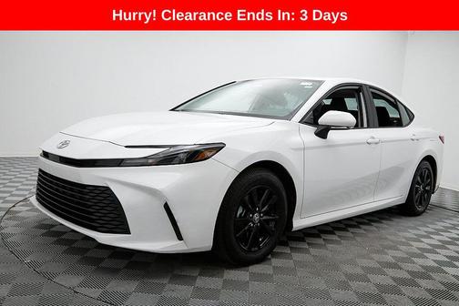 2025 Toyota Camry LE