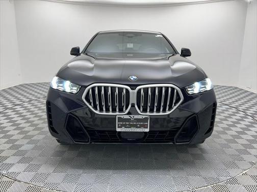 2025 BMW X6 xDrive40i