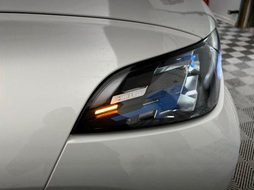 2025 BMW X6 xDrive40i