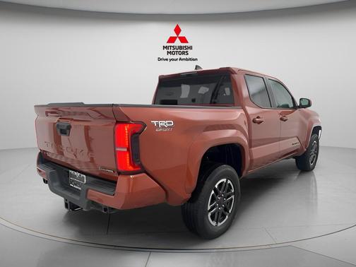 Terra 2025 Toyota Tacoma Hybrid TRD Sport