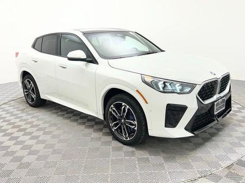 2025 BMW X2 xDrive28i