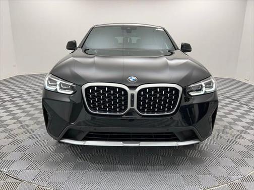 2024 BMW X4 xDrive30i