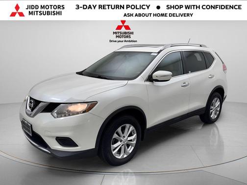 Pearl White 2015 Nissan Rogue SV