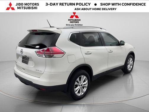 Pearl White 2015 Nissan Rogue SV