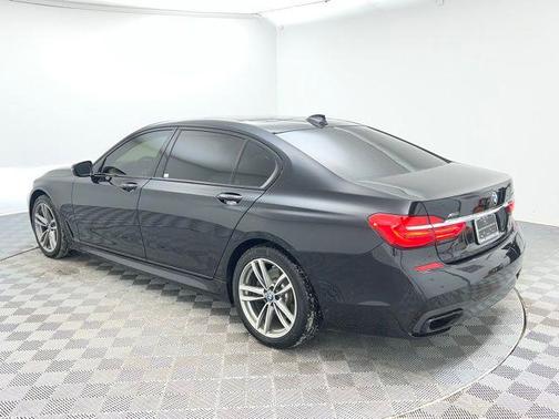 2018 BMW 750 i xDrive