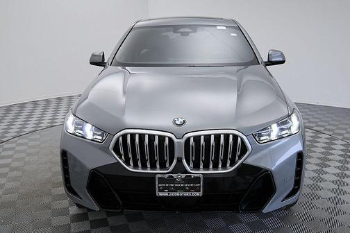 2025 BMW X6 xDrive40i