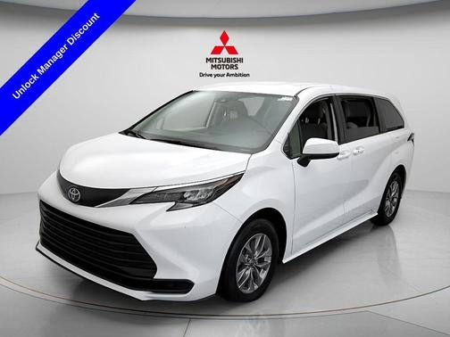 Ice Cap 2024 Toyota Sienna LE