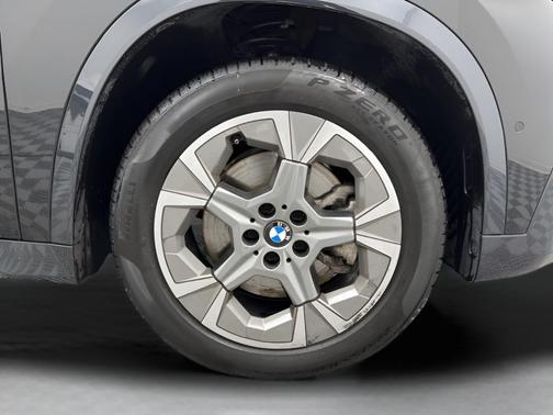 Black 2024 BMW X1 xDrive28i