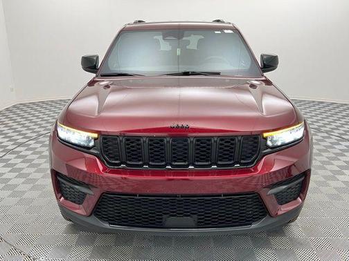 2024 Jeep Grand Cherokee Altitude
