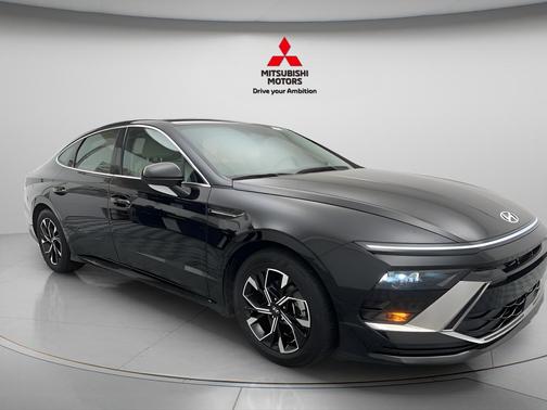 Abyss Black 2025 Hyundai SONATA SEL