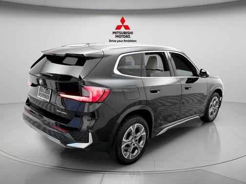 Black 2024 BMW X1 xDrive28i