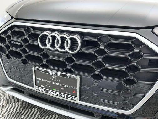 2024 Audi Q5 45 S line Premium Plus