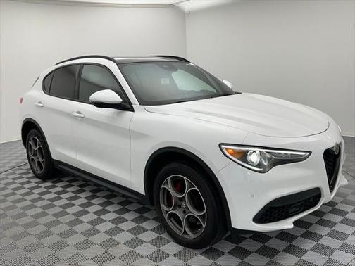 2022 Alfa Romeo Stelvio Sprint