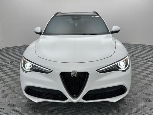 2022 Alfa Romeo Stelvio Sprint