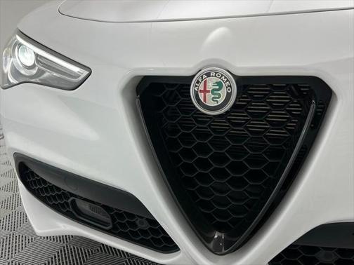 2022 Alfa Romeo Stelvio Sprint